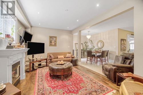 78 Laurier Avenue W, Richmond Hill (Oak Ridges), ON - Indoor Photo Showing Living Room With Fireplace