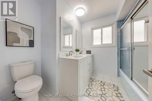 164 Carrington Drive, Richmond Hill (Mill Pond), ON - Indoor Photo Showing Bathroom