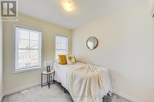 2415 Fall Harvest Crescent, Pickering, ON - Indoor Photo Showing Bedroom