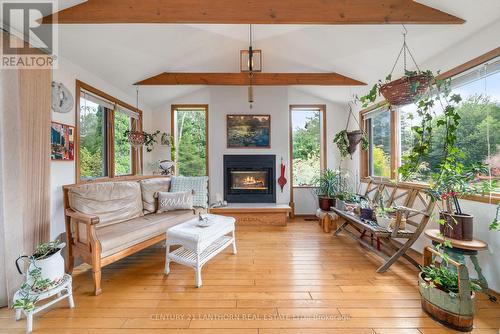 5 Morrow Avenue, Brighton, ON - Indoor Photo Showing Living Room With Fireplace