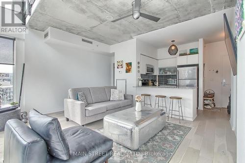 1213 - 150 East Liberty Street, Toronto, ON - Indoor Photo Showing Living Room