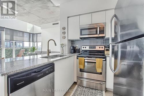 1213 - 150 East Liberty Street, Toronto (Niagara), ON - Indoor Photo Showing Kitchen With Double Sink With Upgraded Kitchen