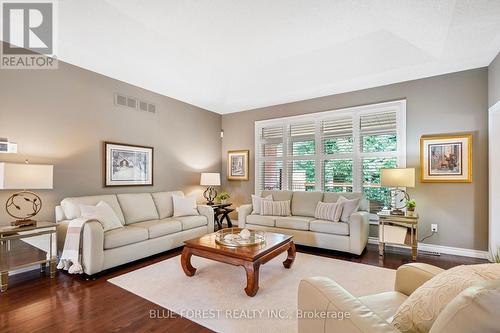 3 - 50 Northumberland Road, London, ON - Indoor Photo Showing Living Room