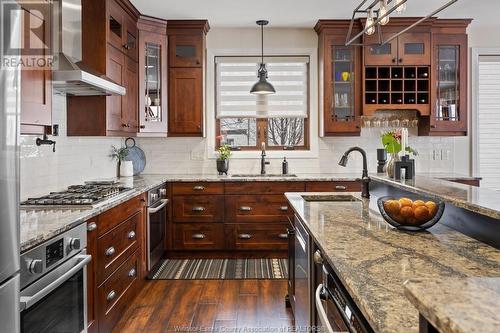 8748 Riverside Drive East, Windsor, ON - Indoor Photo Showing Kitchen With Upgraded Kitchen