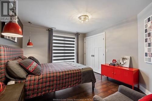 8748 Riverside Drive East, Windsor, ON - Indoor Photo Showing Bedroom