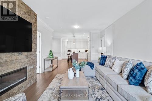 204 - 9075 Jane Street, Vaughan (Concord), ON - Indoor Photo Showing Living Room With Fireplace