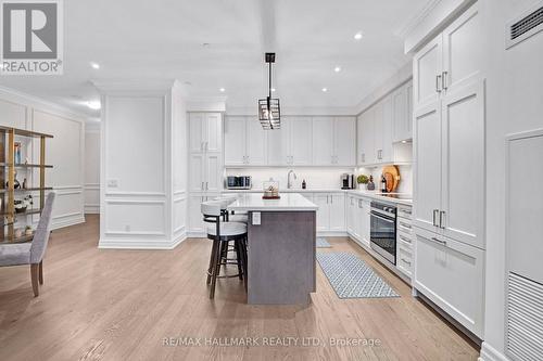 204 - 9075 Jane Street, Vaughan (Concord), ON - Indoor Photo Showing Kitchen With Upgraded Kitchen