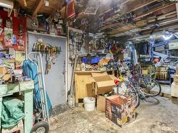 Garage - 