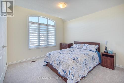 125 Connell Drive, Georgina (Keswick North), ON - Indoor Photo Showing Bedroom