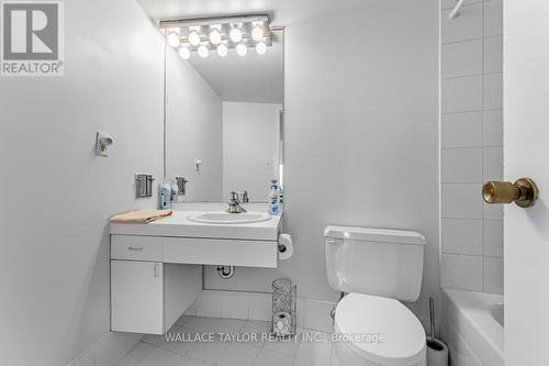 1612 - 2045 Lake Shore Boulevard W, Toronto (Mimico), ON - Indoor Photo Showing Bathroom