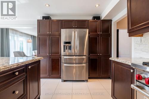 2612 Andover Road, Oakville (River Oaks), ON - Indoor Photo Showing Kitchen