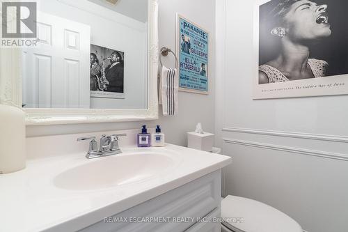 2612 Andover Road, Oakville (River Oaks), ON - Indoor Photo Showing Bathroom