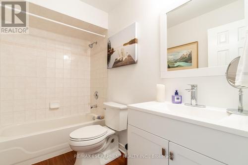 2612 Andover Road, Oakville (River Oaks), ON - Indoor Photo Showing Bathroom