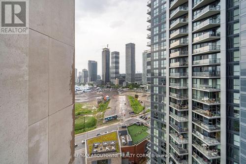 1710 - 36 Park Lawn Road, Toronto (Mimico), ON - Outdoor With Balcony