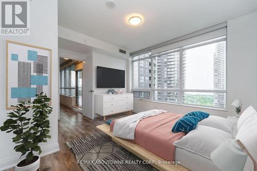 1710 - 36 Park Lawn Road, Toronto (Mimico), ON - Indoor Photo Showing Bedroom