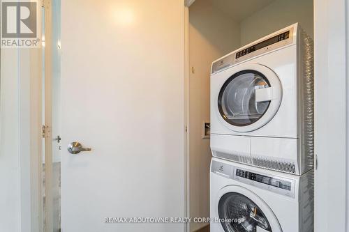 1710 - 36 Park Lawn Road, Toronto (Mimico), ON - Indoor Photo Showing Laundry Room