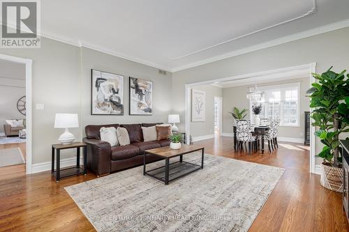 10 Prince Rupert Drive, Clarington (Courtice), ON - Indoor Photo Showing Living Room