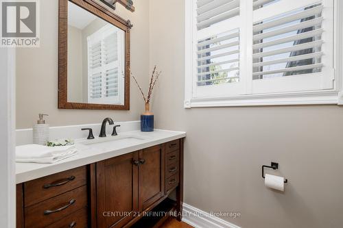 10 Prince Rupert Drive, Clarington (Courtice), ON - Indoor Photo Showing Bathroom