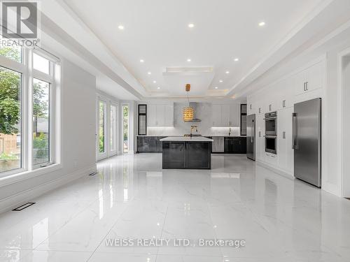 80 Charleswood Drive, Toronto (Clanton Park), ON - Indoor Photo Showing Kitchen