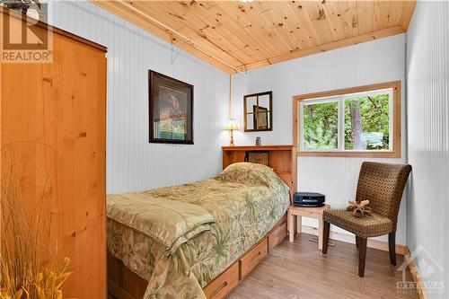 520 Otty Lake S W Shore Road, Perth, ON - Indoor Photo Showing Bedroom