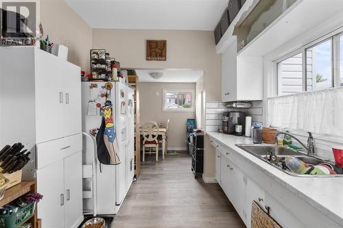 238 Albert St, Sault Ste. Marie, ON - Indoor Photo Showing Kitchen With Double Sink