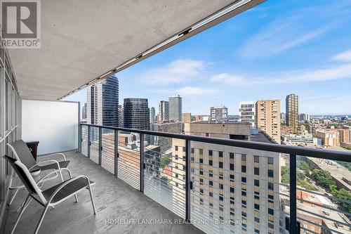 2403 - 386 Yonge Street, Toronto (Bay Street Corridor), ON - Outdoor With Balcony With Exterior