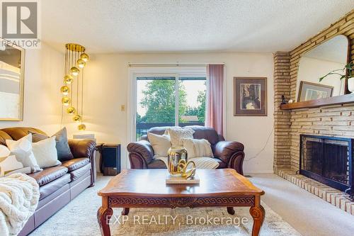 4 Cedar Glen, Grimsby, ON - Indoor Photo Showing Living Room With Fireplace