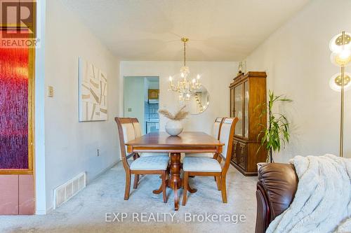 4 Cedar Glen, Grimsby, ON - Indoor Photo Showing Dining Room