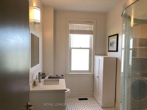 Unit A-5997 5Th Line, Essa, ON - Indoor Photo Showing Bathroom