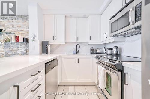 Th77B - 85 East Liberty Street, Toronto (Niagara), ON - Indoor Photo Showing Kitchen