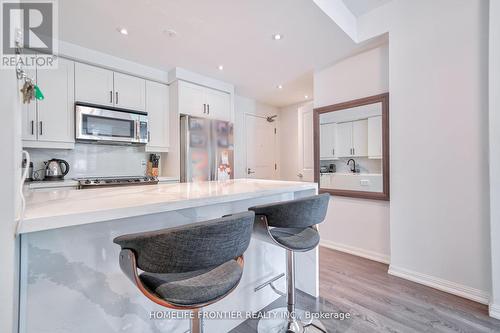 Th77B - 85 East Liberty Street, Toronto (Niagara), ON - Indoor Photo Showing Kitchen