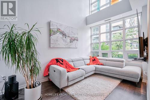 Th77B - 85 East Liberty Street, Toronto (Niagara), ON - Indoor Photo Showing Living Room