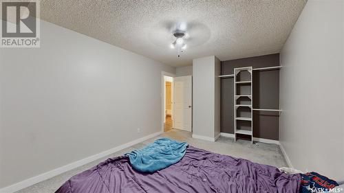 22 Cottonwood Bay, Regina, SK - Indoor Photo Showing Bedroom