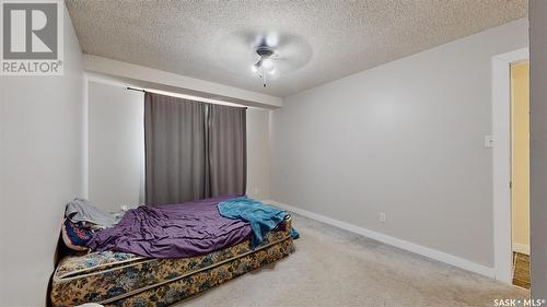 22 Cottonwood Bay, Regina, SK - Indoor Photo Showing Bedroom