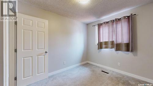 22 Cottonwood Bay, Regina, SK - Indoor Photo Showing Other Room