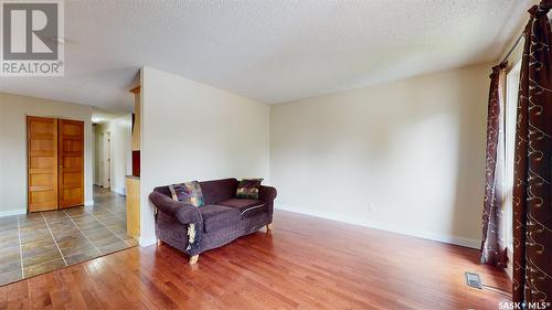 22 Cottonwood Bay, Regina, SK - Indoor Photo Showing Other Room