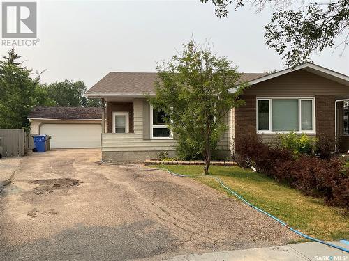 22 Cottonwood Bay, Regina, SK - Outdoor