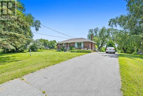 77 Roblin Road, Quinte West, ON - Outdoor