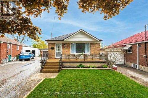 216 Flora Drive, Toronto (Dorset Park), ON 