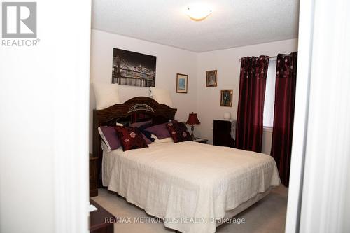 14 Lisbeth Crescent, Kawartha Lakes (Lindsay), ON - Indoor Photo Showing Bedroom