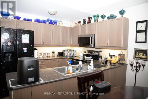 14 Lisbeth Crescent, Kawartha Lakes (Lindsay), ON - Indoor Photo Showing Kitchen With Double Sink