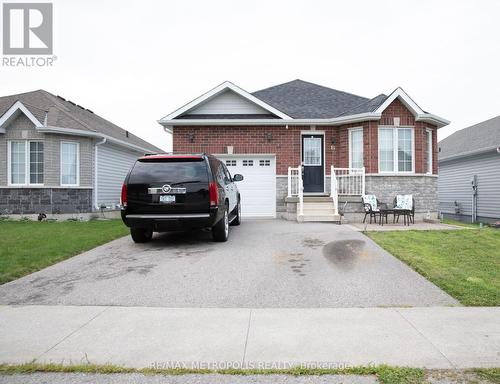 14 Lisbeth Crescent, Kawartha Lakes (Lindsay), ON - Outdoor With Facade