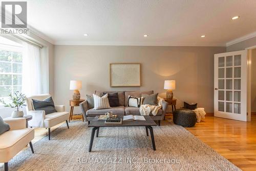 36 - 1610 Crawforth Street, Whitby (Blue Grass Meadows), ON - Indoor Photo Showing Living Room