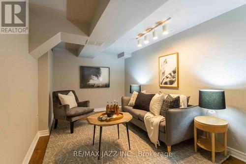 36 - 1610 Crawforth Street, Whitby (Blue Grass Meadows), ON - Indoor Photo Showing Living Room