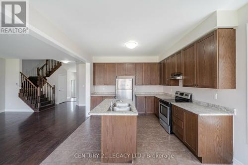 45 Atkinson Crescent, New Tecumseth, ON - Indoor Photo Showing Kitchen