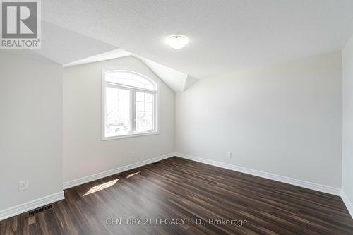 45 Atkinson Crescent, New Tecumseth, ON - Indoor Photo Showing Other Room