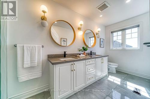 19846 Leslie Street, East Gwillimbury (Queensville), ON - Indoor Photo Showing Bathroom