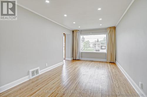 117 North Bonnington Avenue, Toronto (Clairlea-Birchmount), ON - Indoor Photo Showing Other Room