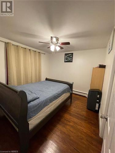 303 Greenhill Avenue, North Bay, ON - Indoor Photo Showing Bedroom