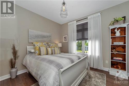 14 Beggs Court, Ottawa, ON - Indoor Photo Showing Bedroom